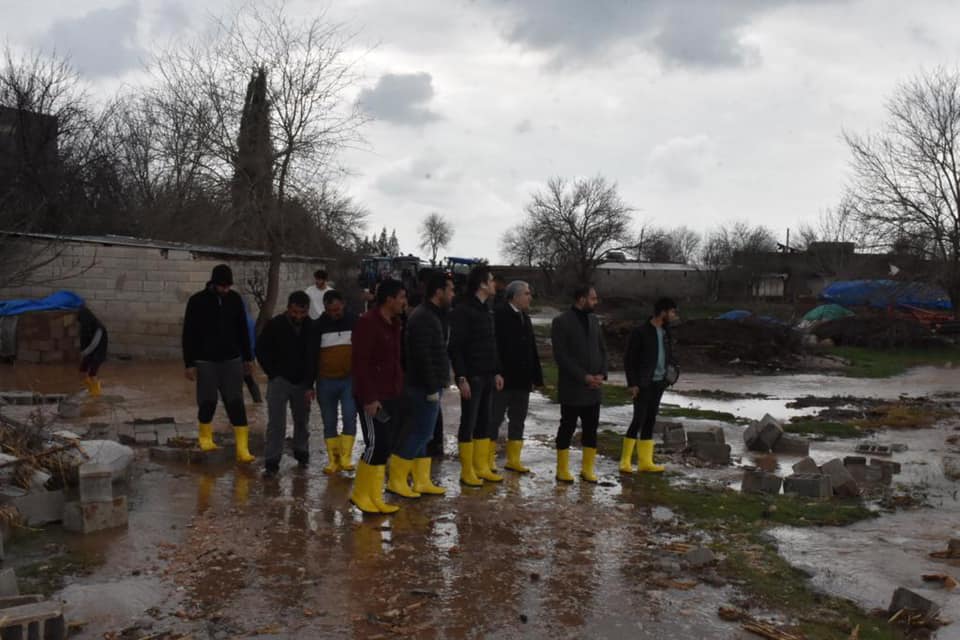 İlçe Kaymakamımız vatandaşlarımız ile bir araya gelerek taleplerini dinledi.